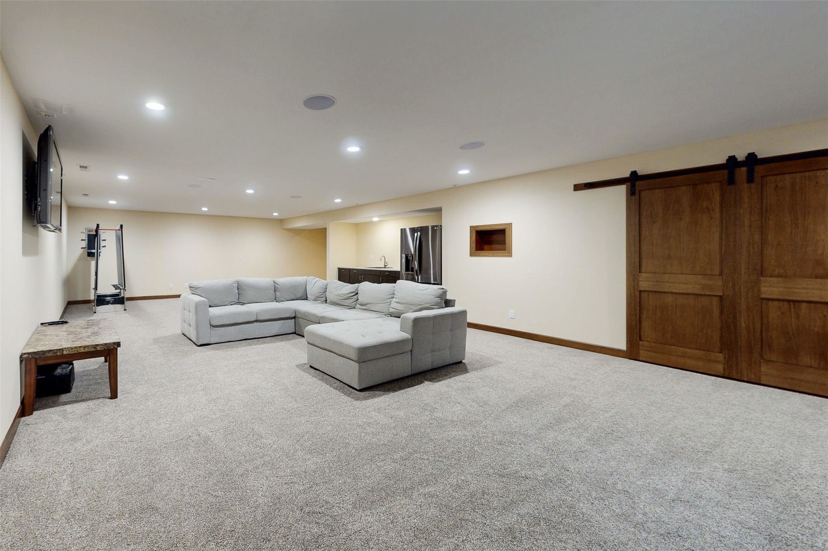 716 Tiburan Lane NE Cedar Rapids IA 52402