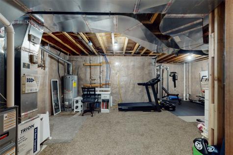 716 Tiburan Lane NE Cedar Rapids IA 52402