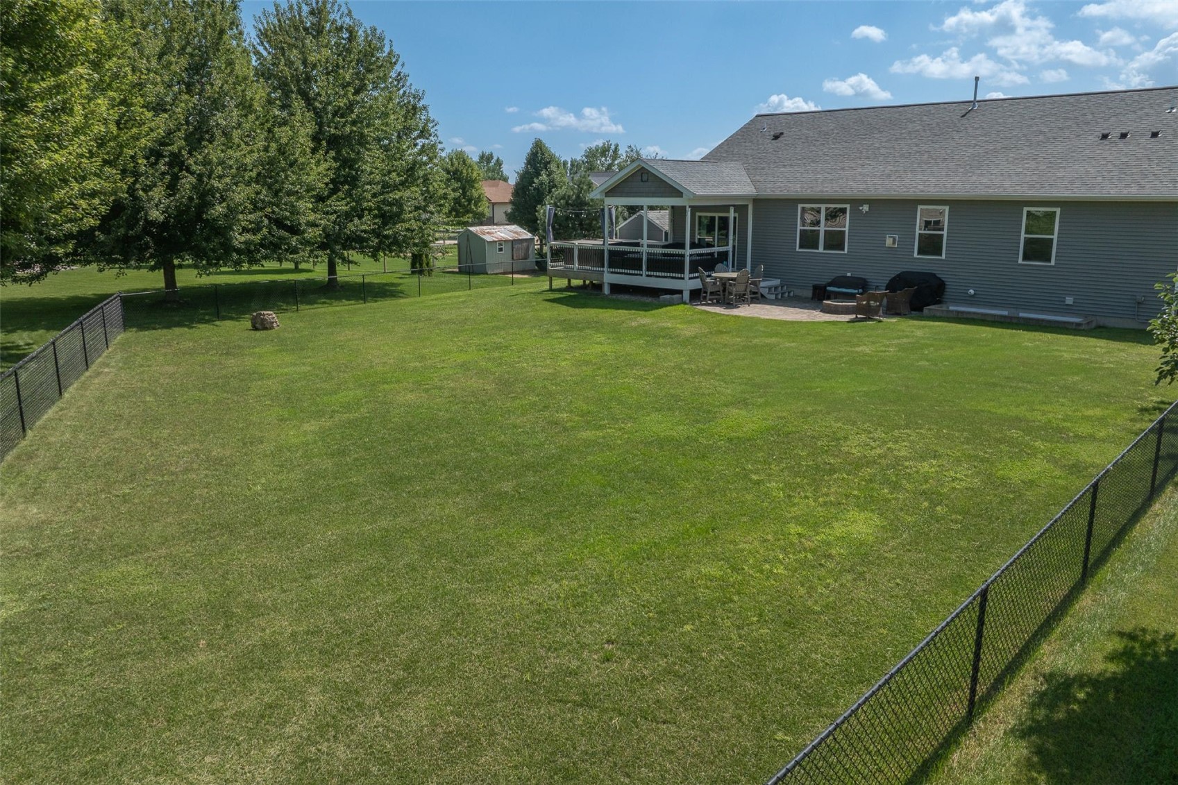 716 Tiburan Lane NE Cedar Rapids IA 52402