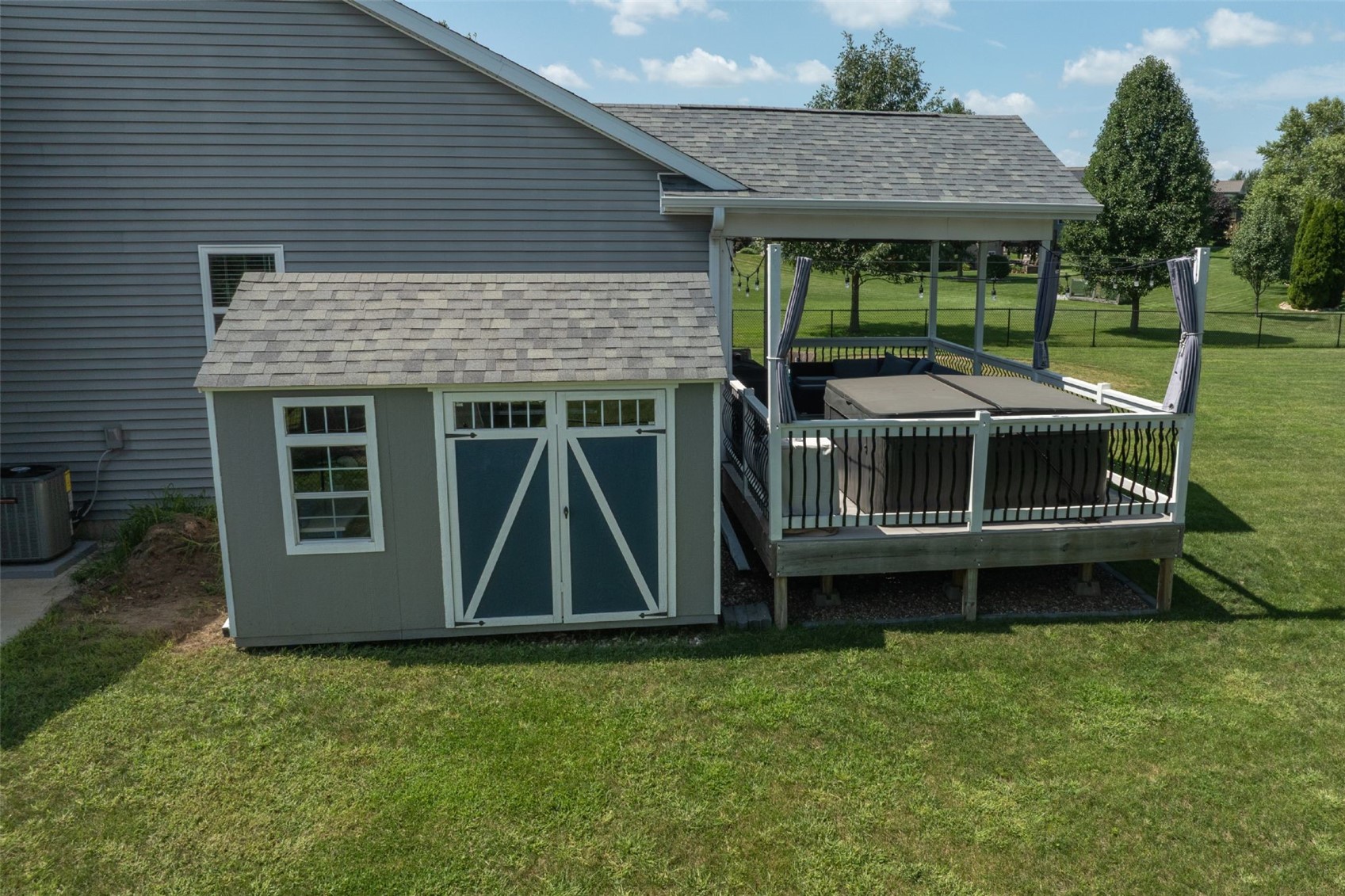 716 Tiburan Lane NE Cedar Rapids IA 52402
