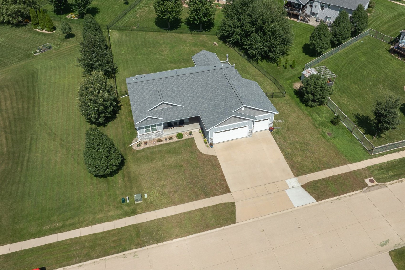 716 Tiburan Lane NE Cedar Rapids IA 52402