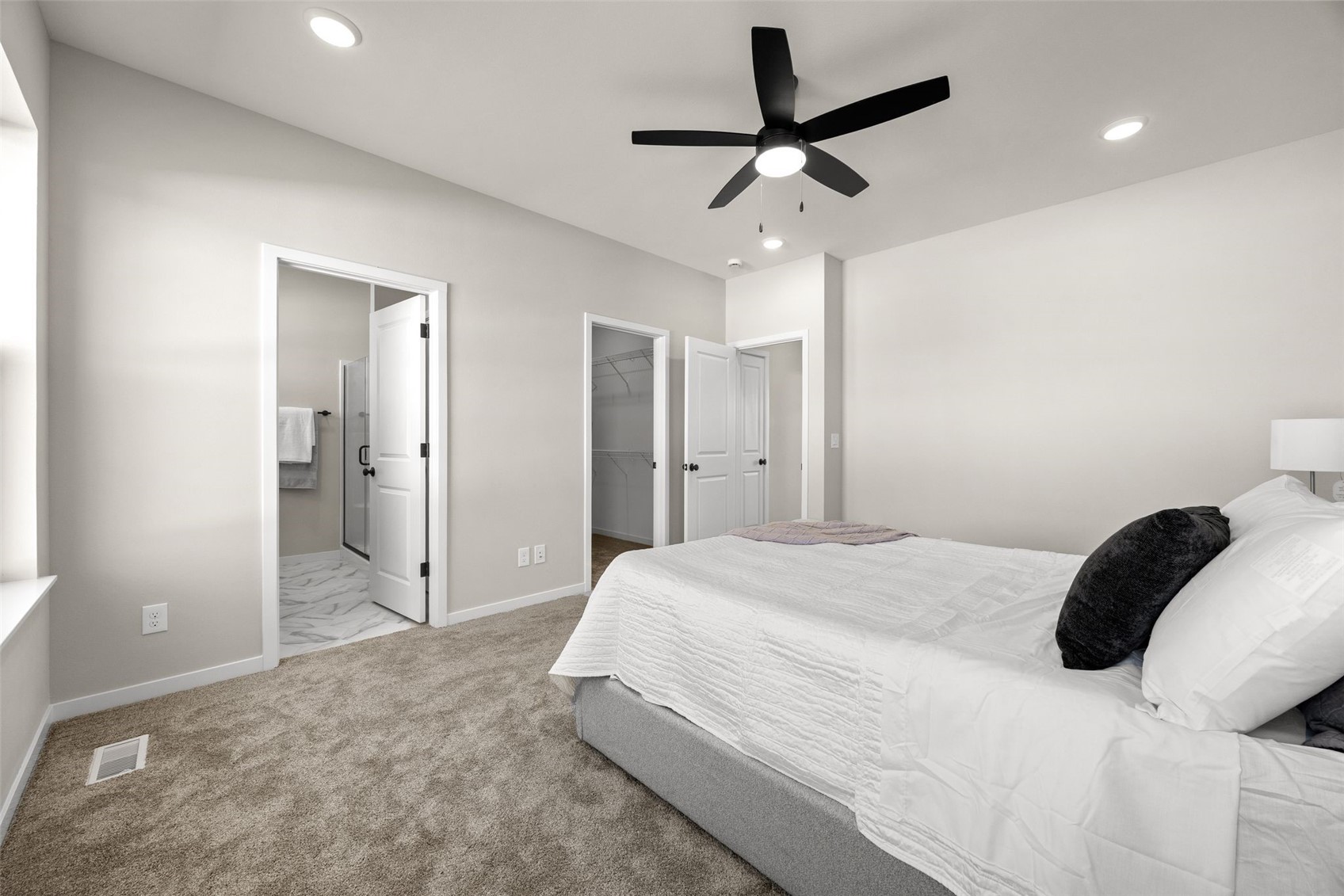 6916 Rock Wood Drive SW Cedar Rapids IA 52404
