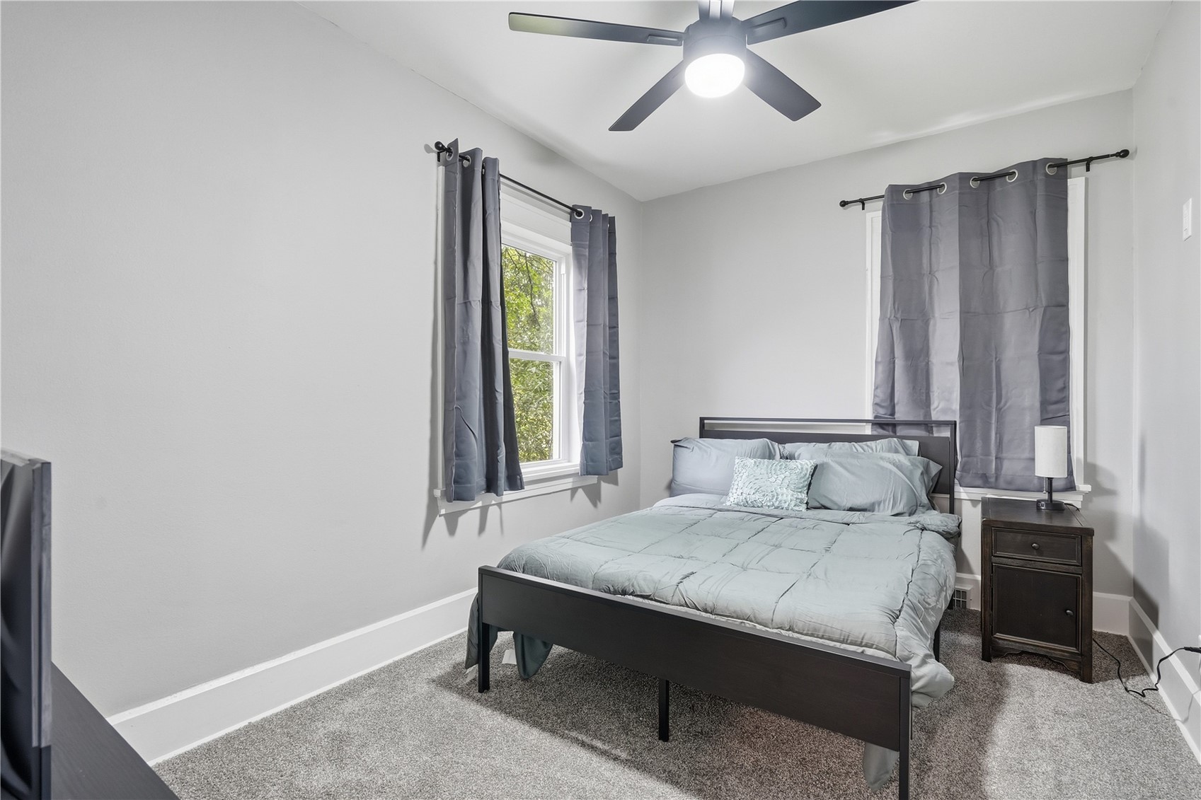 1144 C Avenue NW Cedar Rapids IA 52405