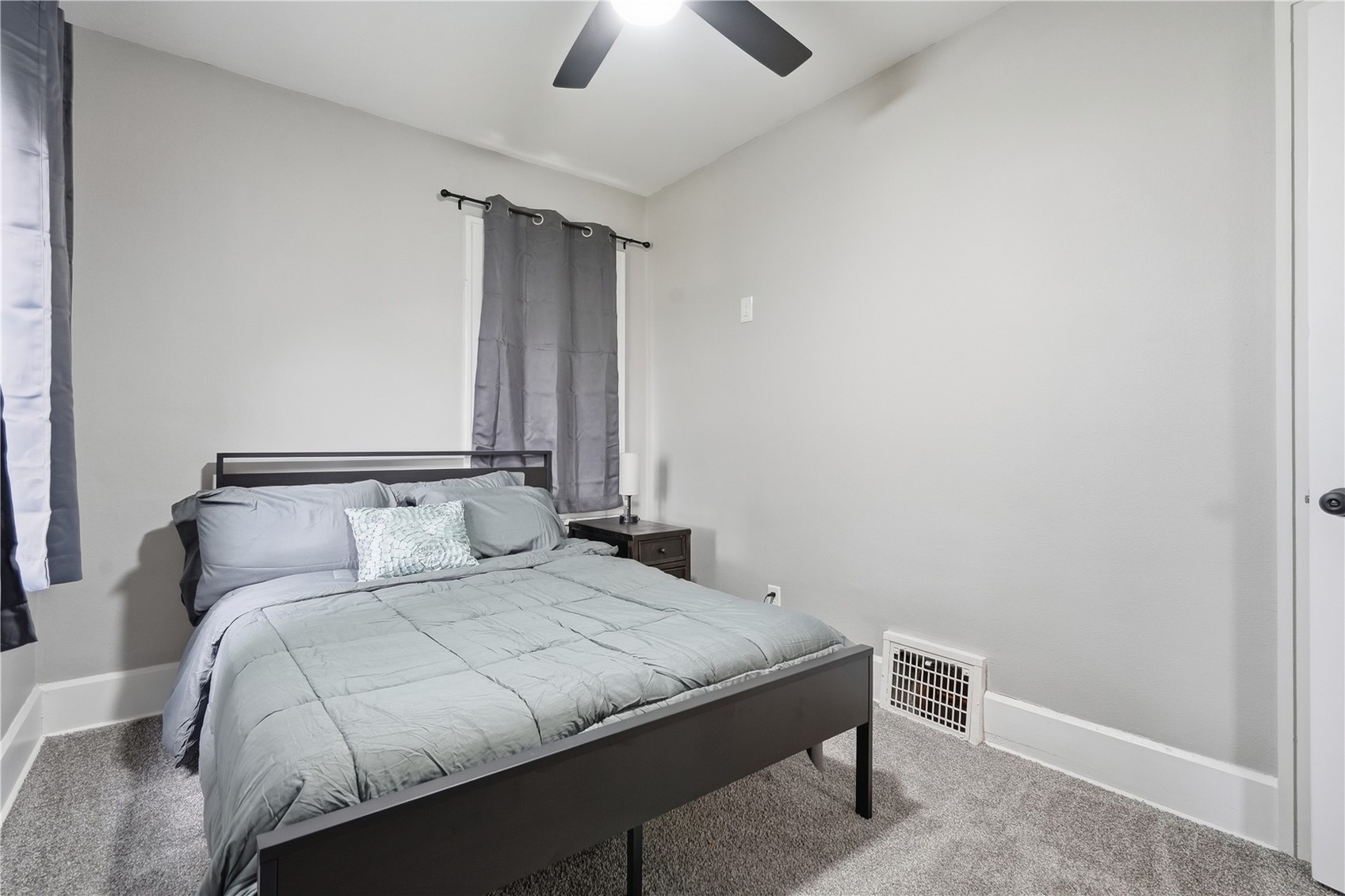 1144 C Avenue NW Cedar Rapids IA 52405