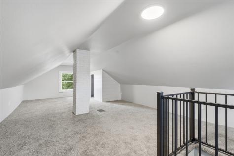 1144 C Avenue NW Cedar Rapids IA 52405