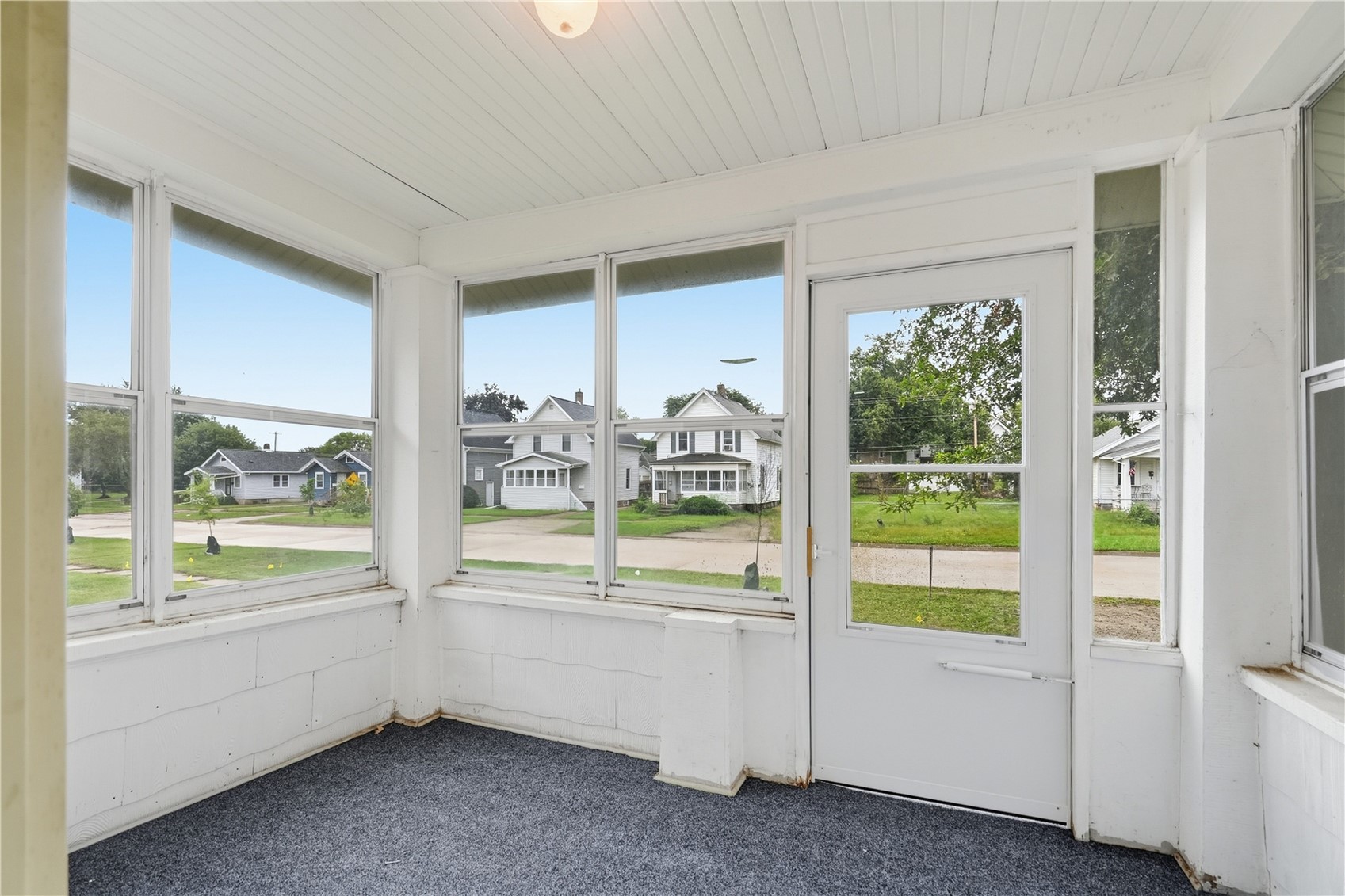 1144 C Avenue NW Cedar Rapids IA 52405