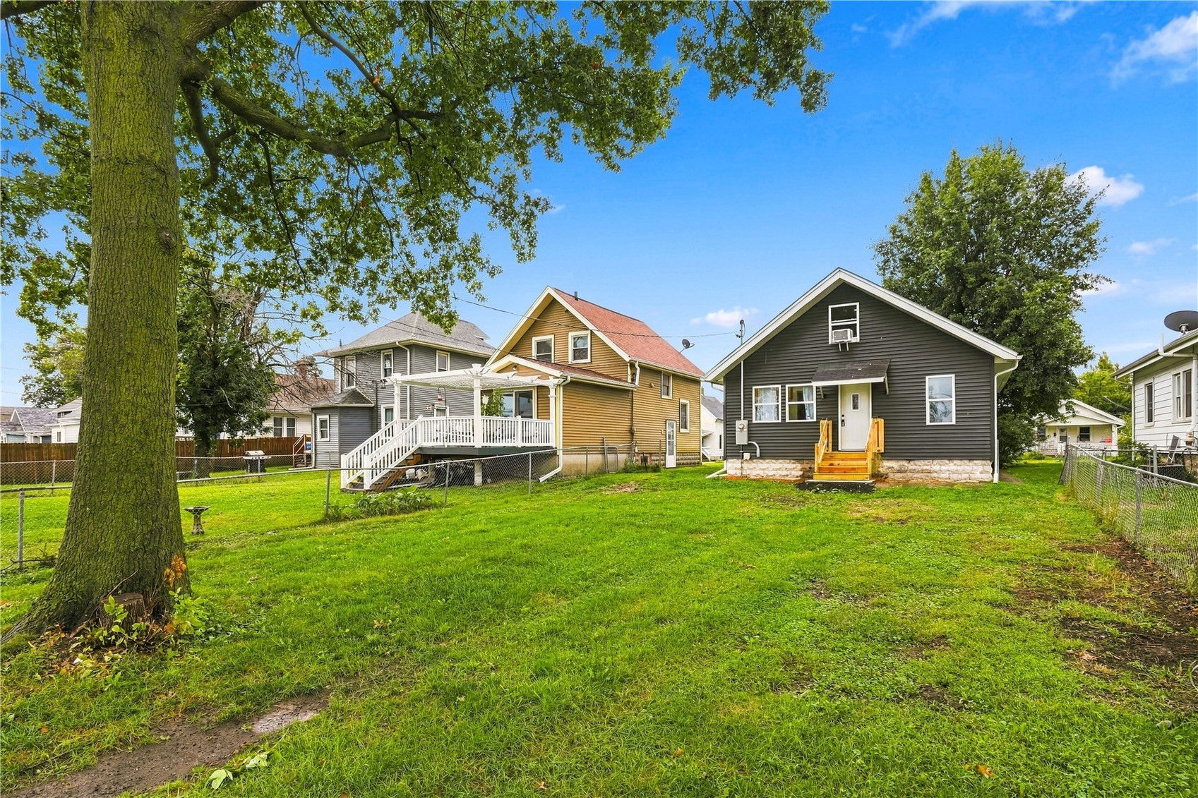 1144 C Avenue NW Cedar Rapids IA 52405