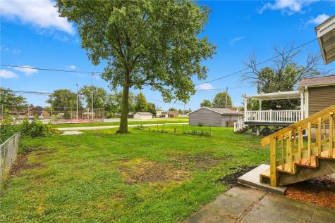 1144 C Avenue NW Cedar Rapids IA 52405