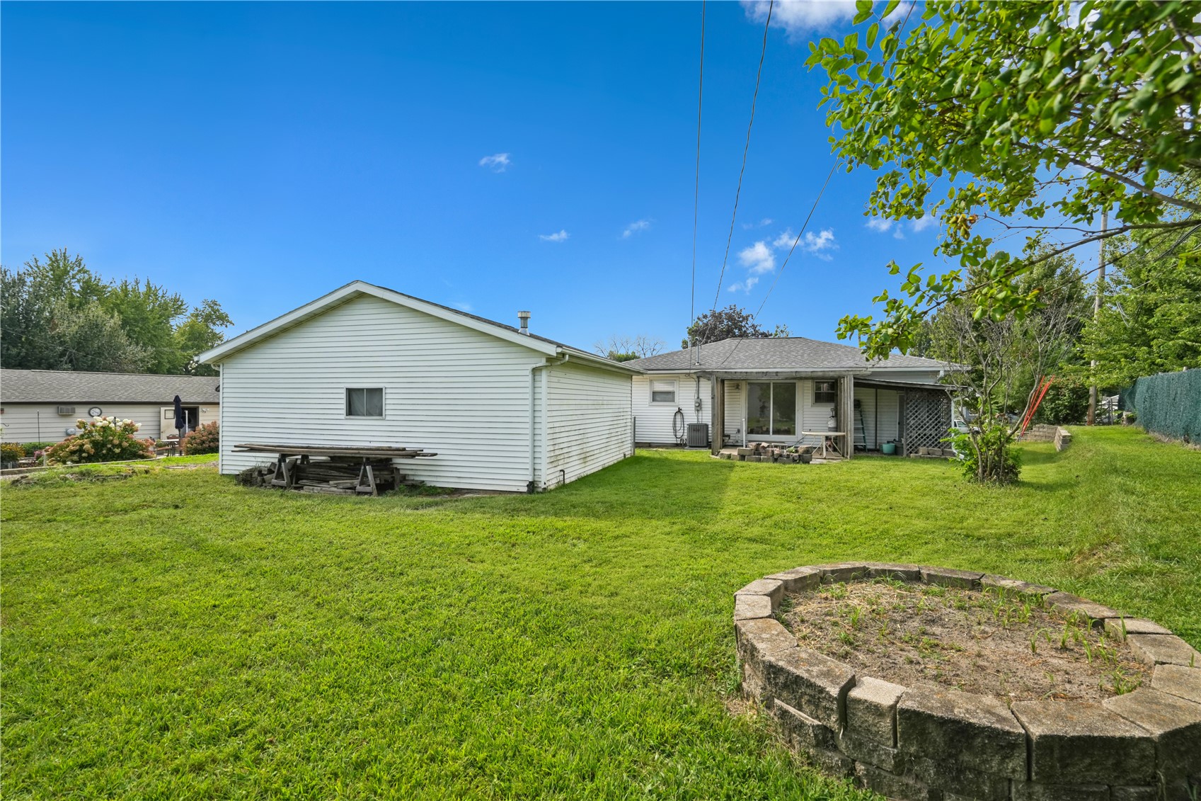 4641 Danbury Street NE Cedar Rapids IA 52402
