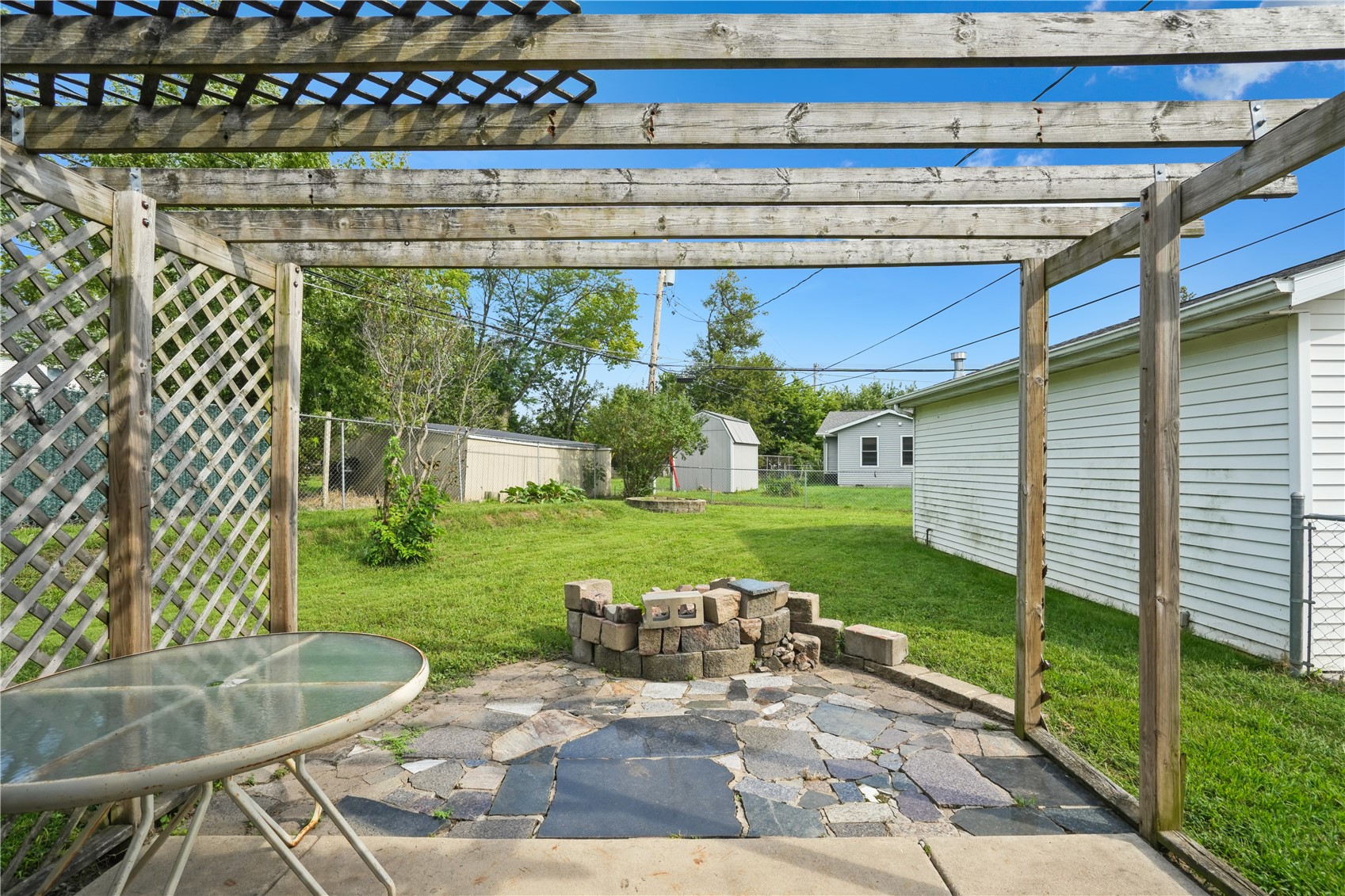 4641 Danbury Street NE Cedar Rapids IA 52402