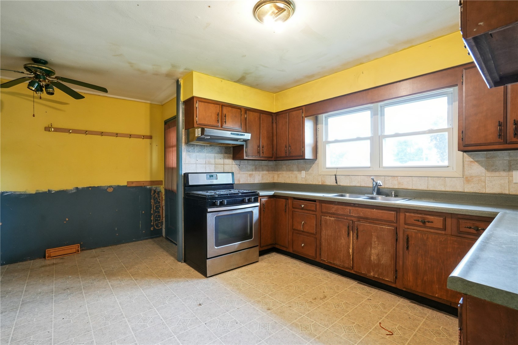 4641 Danbury Street NE Cedar Rapids IA 52402