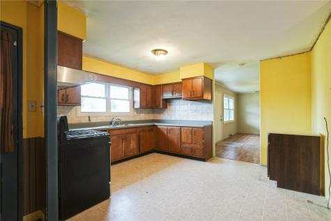 4641 Danbury Street NE Cedar Rapids IA 52402