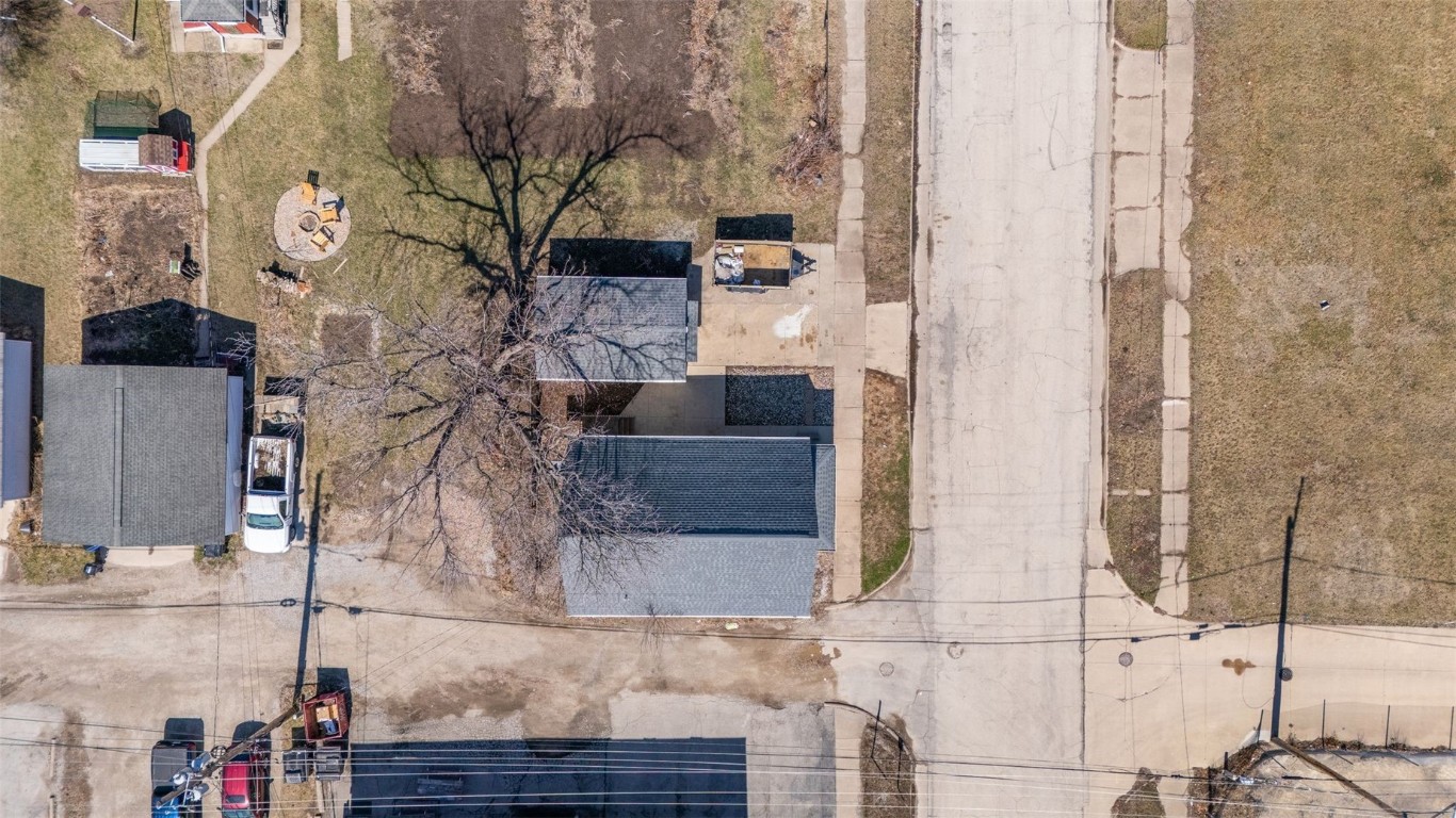 718 4th Street NW Cedar Rapids IA 52405
