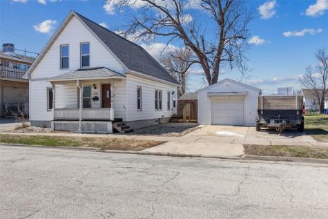 718 4th Street NW Cedar Rapids IA 52405