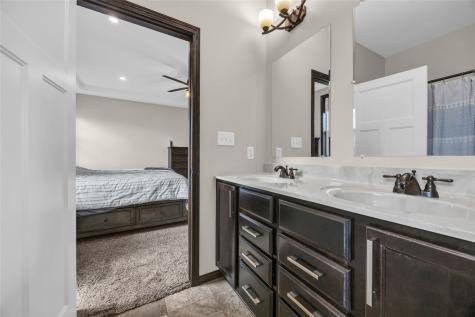 3118 Carlisle Circle Marion IA 52302