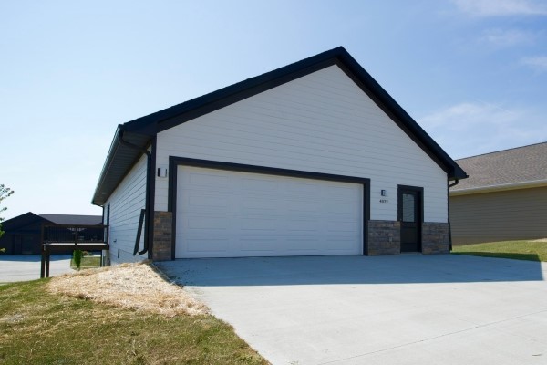 4022 Unbridled Avenue Iowa City IA 52240
