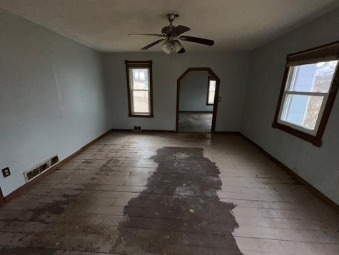 3011 Black Hawk Avenue Oxford IA 52322