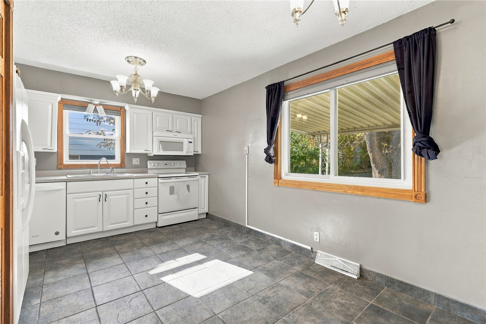 1508 Blanche Drive NW Cedar Rapids IA 52405