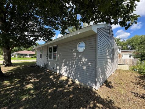 3001 Bever Avenue Cedar Rapids IA 52403