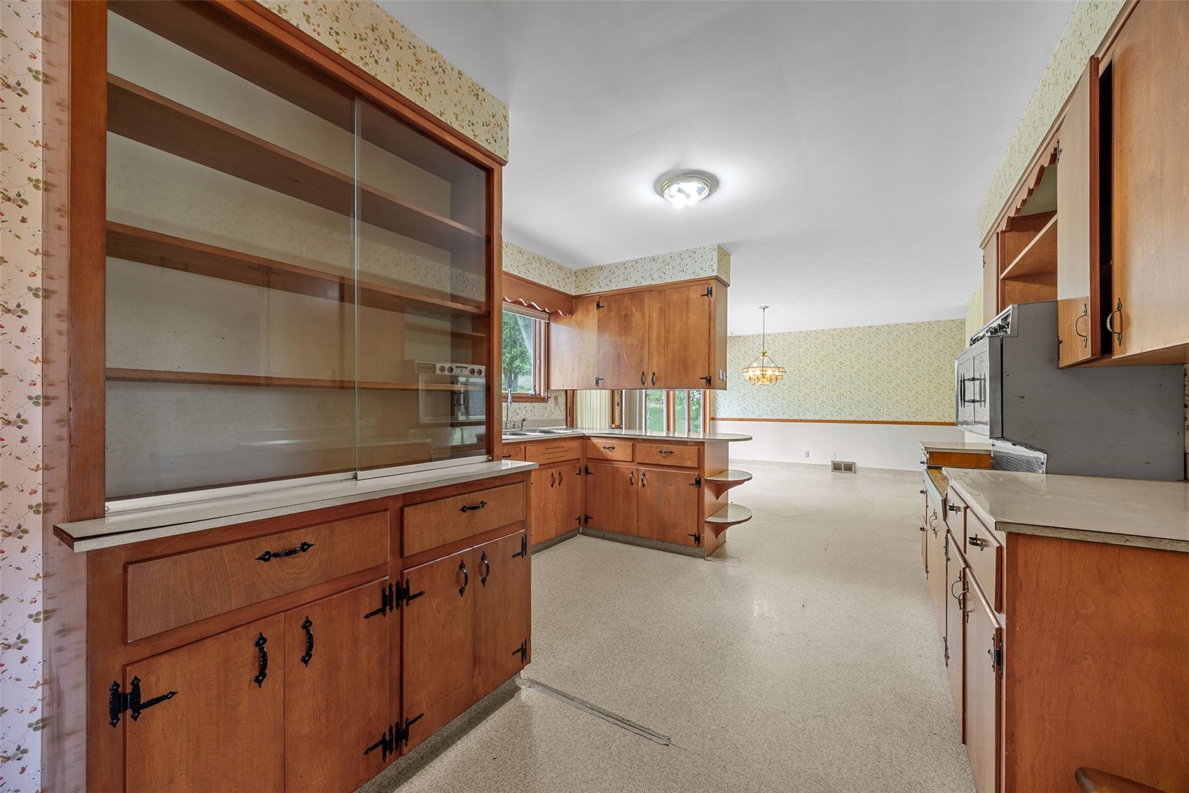 3813 Tomahawk Trail SE Cedar Rapids IA 52403