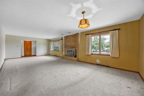 3813 Tomahawk Trail SE Cedar Rapids IA 52403