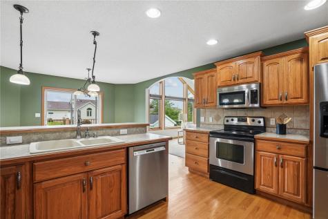403 Wildflower Drive Fairfax IA 52228