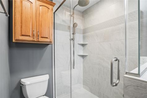 403 Wildflower Drive Fairfax IA 52228