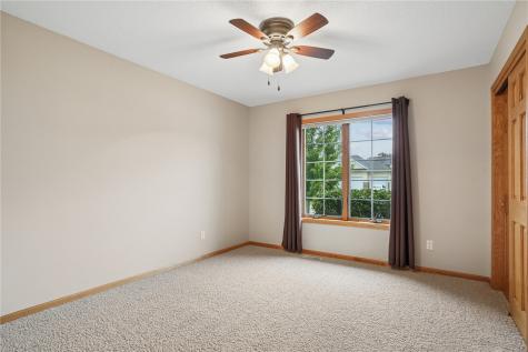 403 Wildflower Drive Fairfax IA 52228