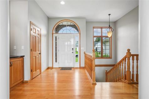 403 Wildflower Drive Fairfax IA 52228