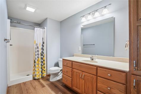 403 Wildflower Drive Fairfax IA 52228