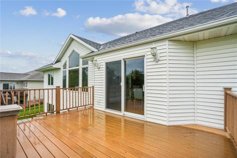 403 Wildflower Drive Fairfax IA 52228
