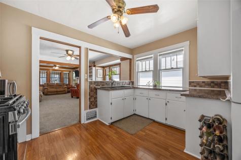 1062 G Avenue NW Cedar Rapids IA 52405