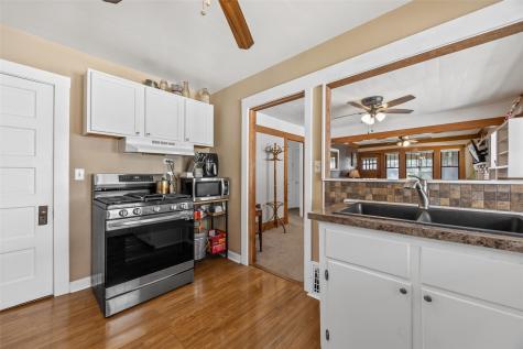1062 G Avenue NW Cedar Rapids IA 52405