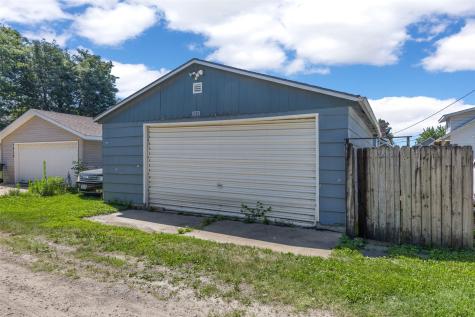 1062 G Avenue NW Cedar Rapids IA 52405