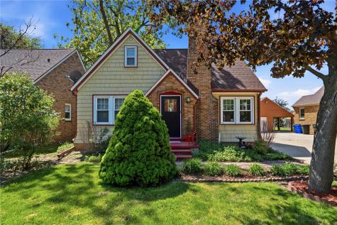 1017 26TH Street SE Cedar Rapids IA 52403
