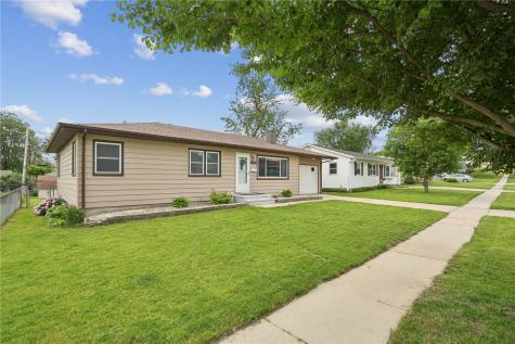 2713 Evelyn Drive SW Cedar Rapids IA 52404