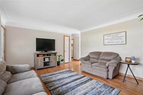 2713 Evelyn Drive SW Cedar Rapids IA 52404