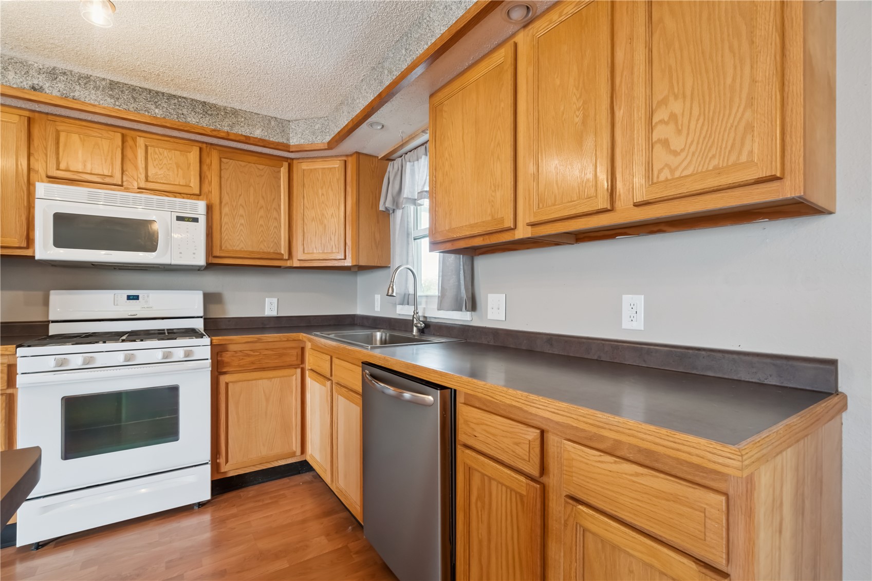 317 Terrace Lane Drive Montezuma IA 50171