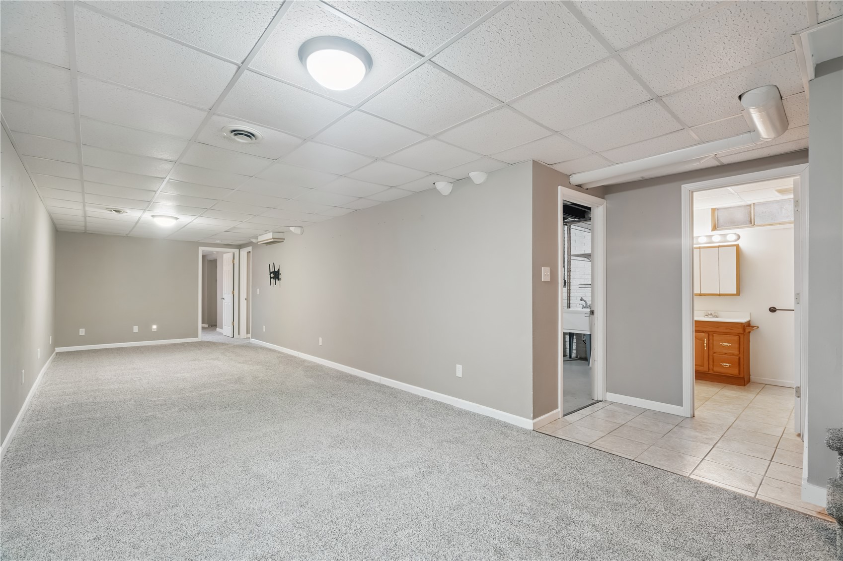 317 Terrace Lane Drive Montezuma IA 50171