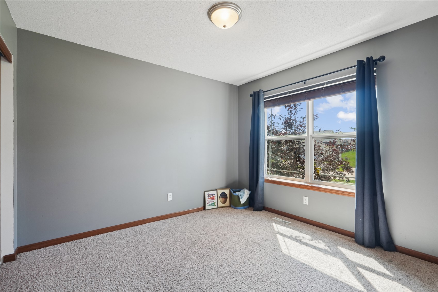 2114 Radcliffe Drive SW Cedar Rapids IA 52404