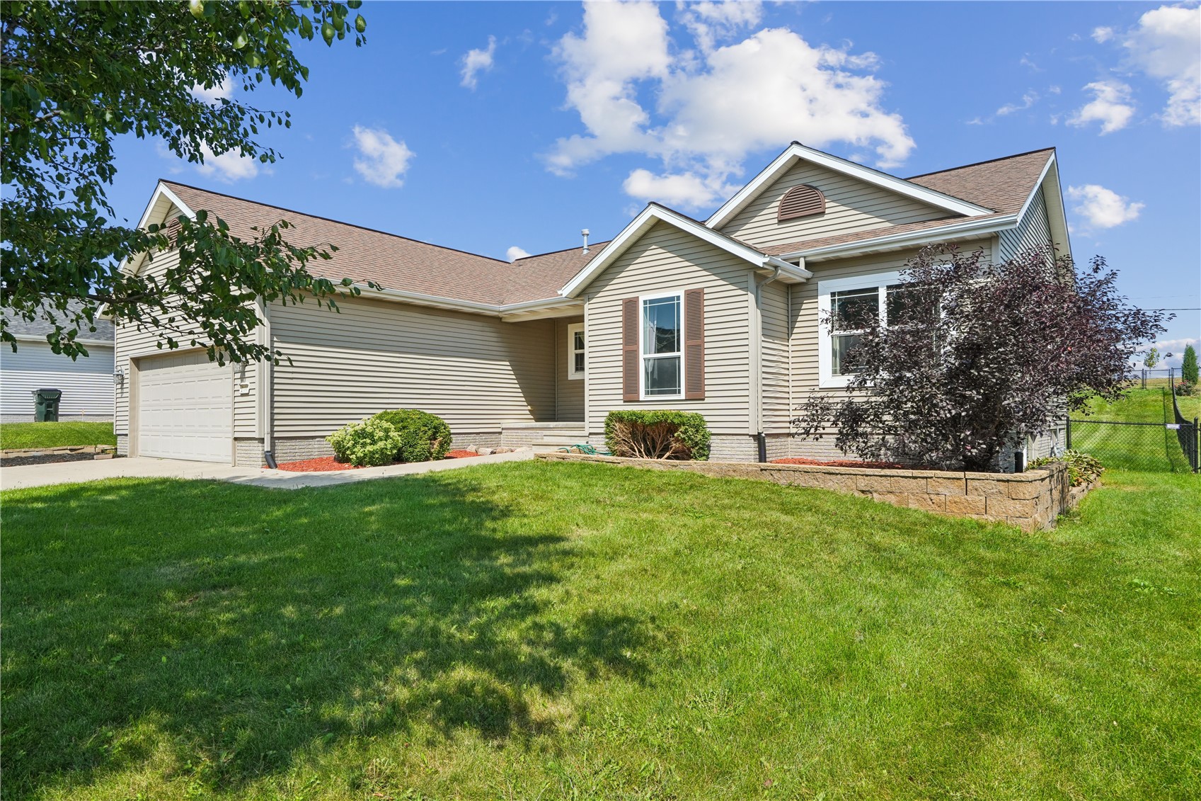 2114 Radcliffe Drive SW Cedar Rapids IA 52404