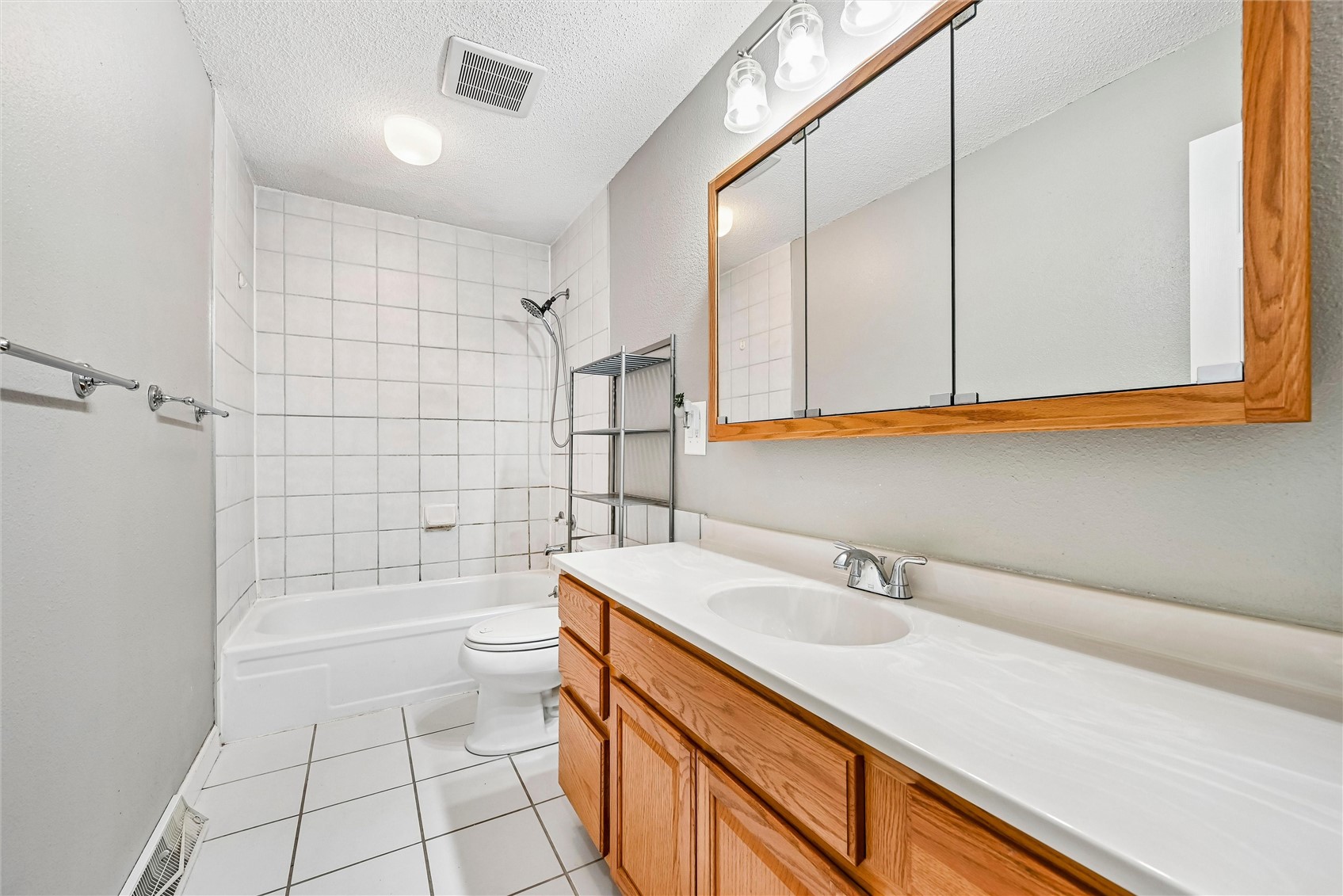 6507 Medford Lane NE Cedar Rapids IA 52402