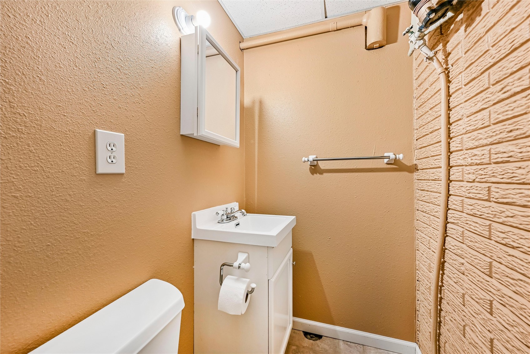 6507 Medford Lane NE Cedar Rapids IA 52402
