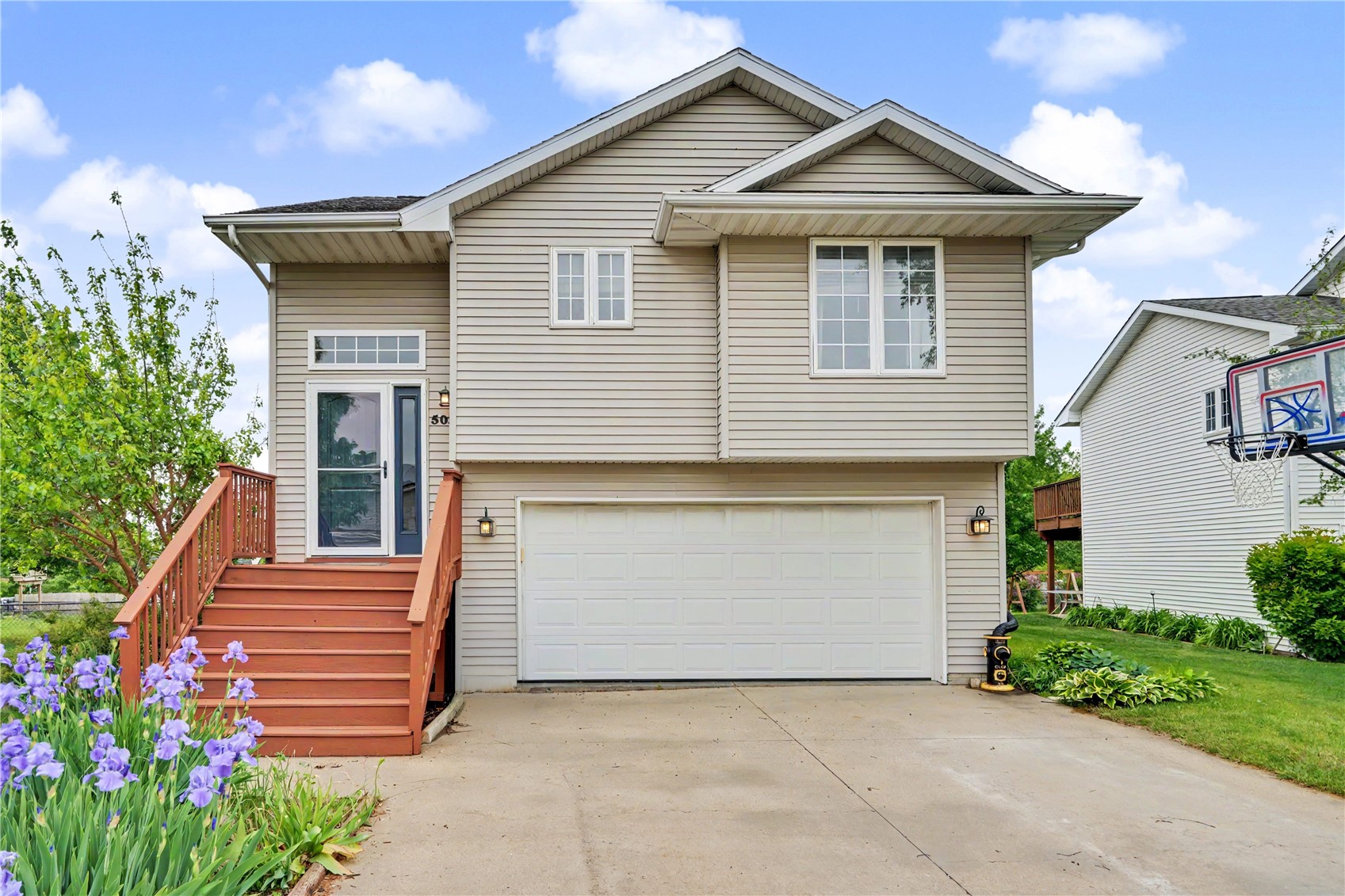 Solon IA, 502 Mont Clair Street
