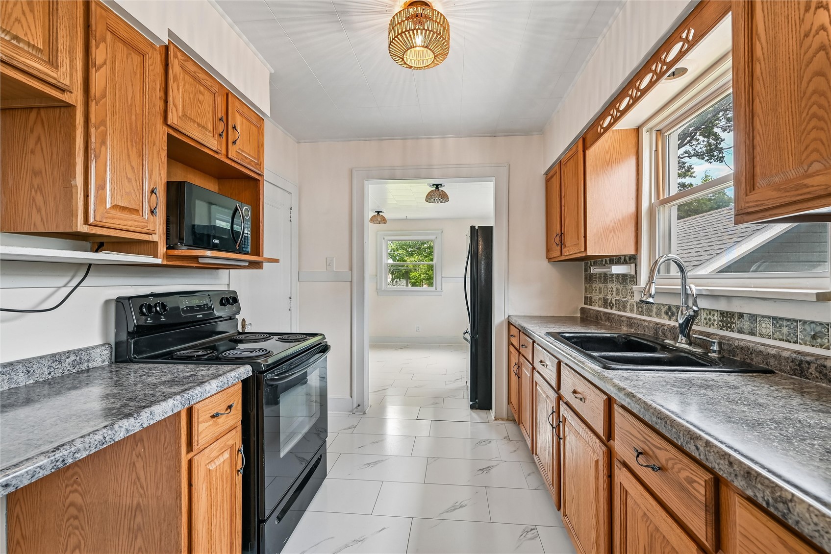 416 34th Street NE Cedar Rapids IA 52402