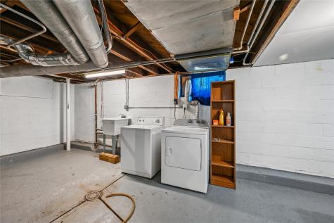416 34th Street NE Cedar Rapids IA 52402