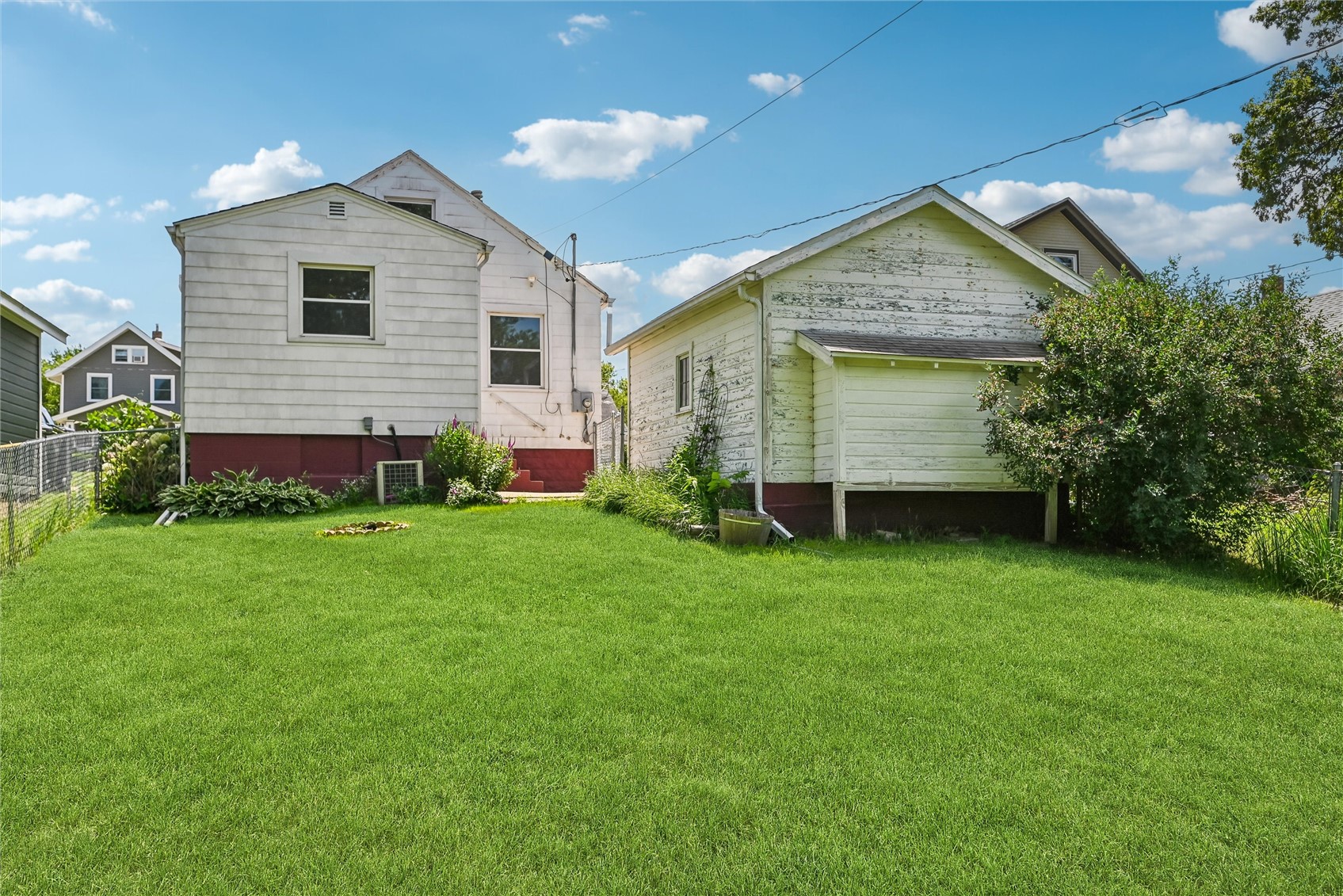 416 34th Street NE Cedar Rapids IA 52402