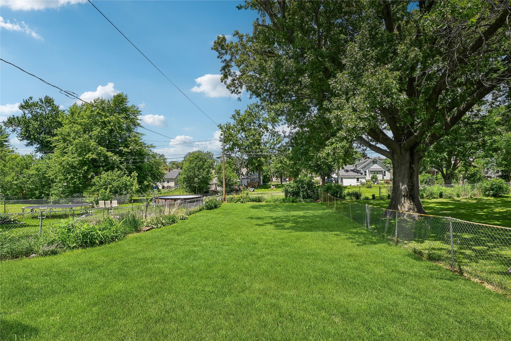416 34th Street NE Cedar Rapids IA 52402