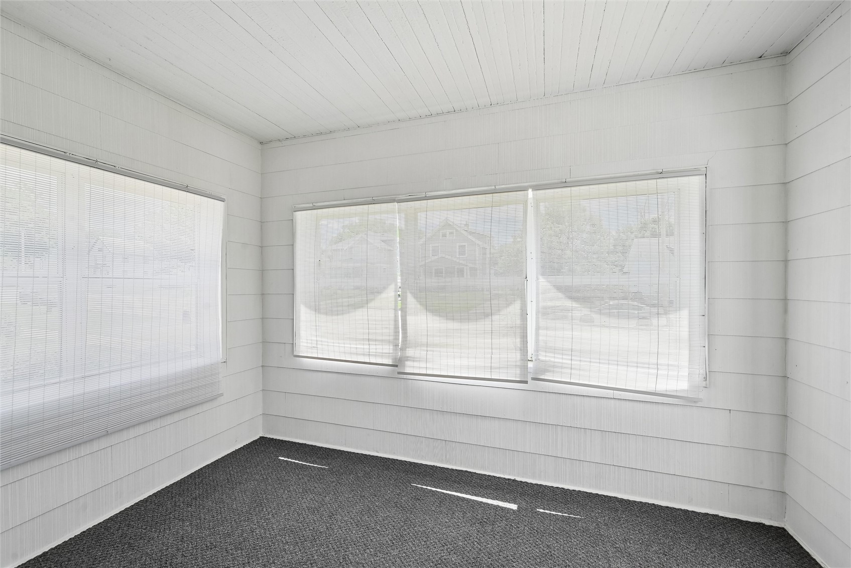 416 34th Street NE Cedar Rapids IA 52402