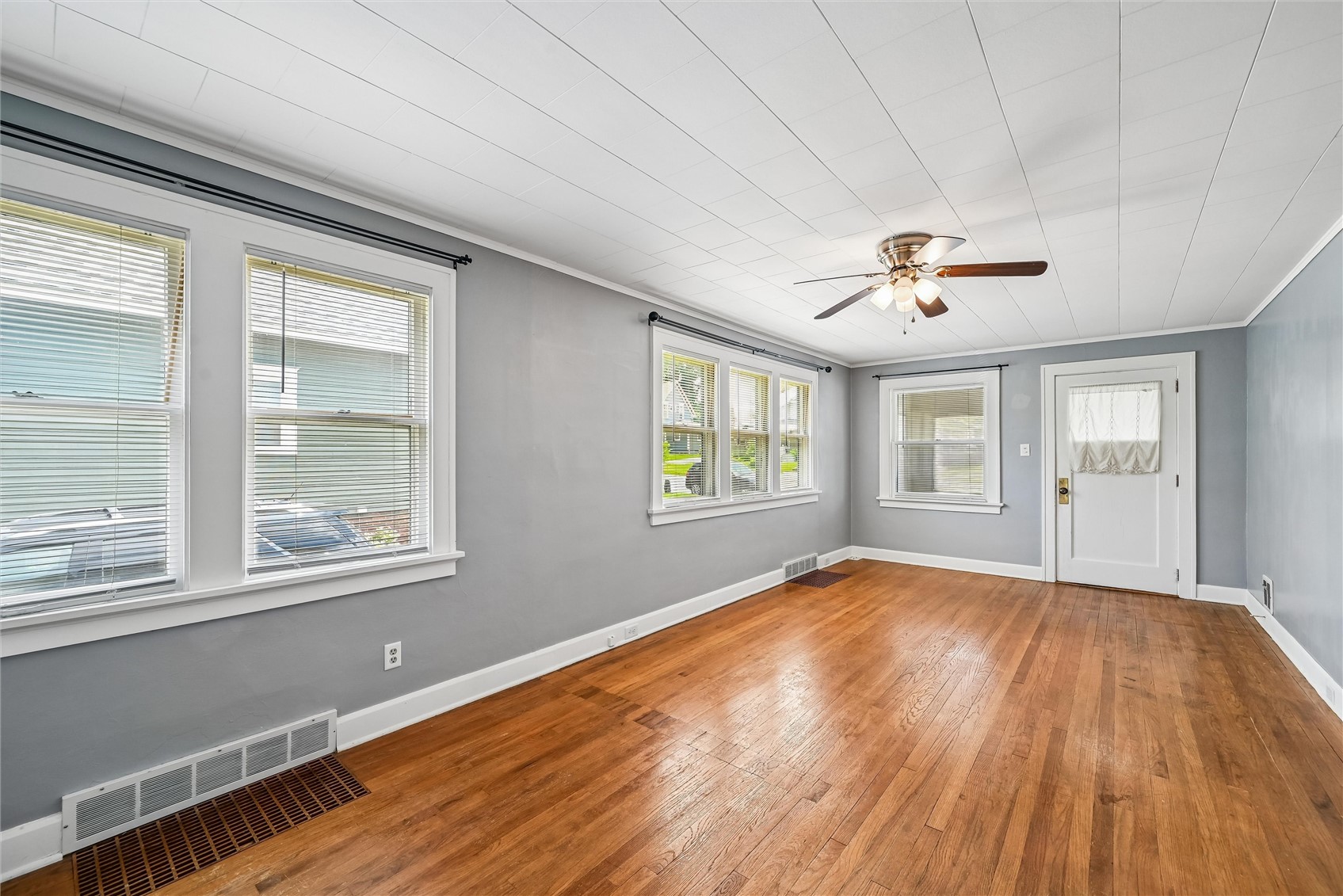 416 34th Street NE Cedar Rapids IA 52402